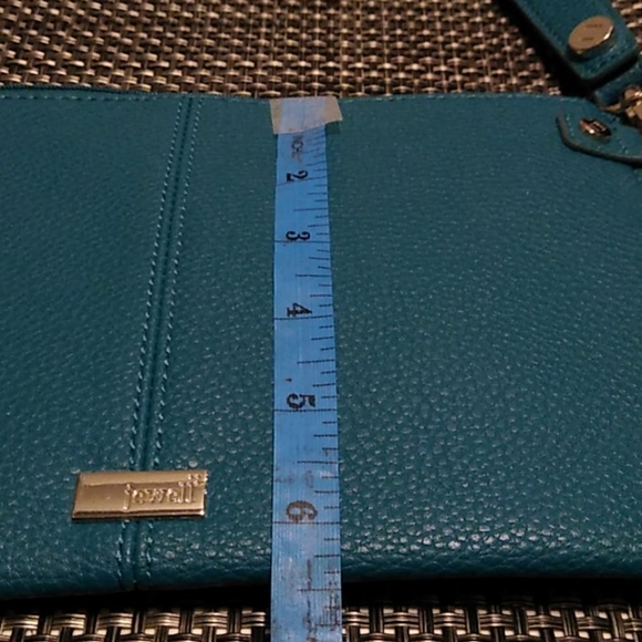 Jewell - Picture 7 of 7